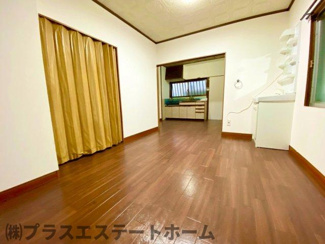 【居間・リビング】 | 西丸山町3丁目 戸建