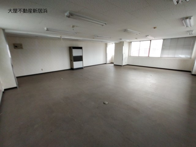 一宮町 　事業用 売ビル(建物全部)の内装