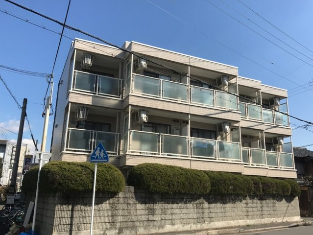 コーポ出町柳の外観