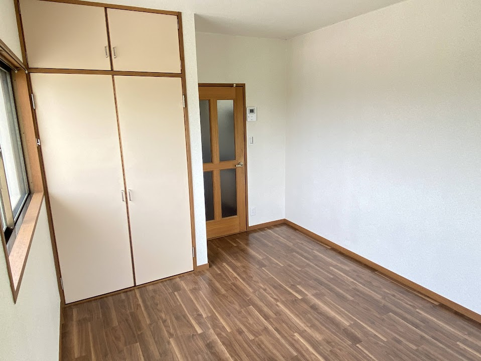 ハイム桃山の洋室