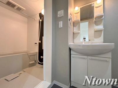 【洗面所】 | CASA MEDIO | 広い洗面スペース