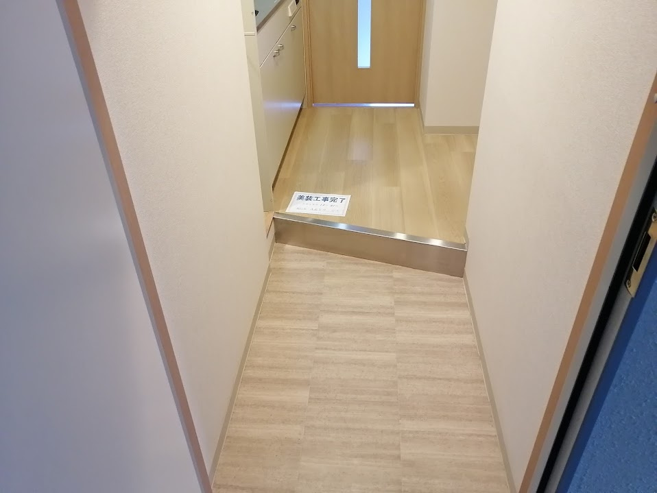 ハウスセゾン京大北の玄関