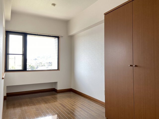 ADEST興戸の洋室