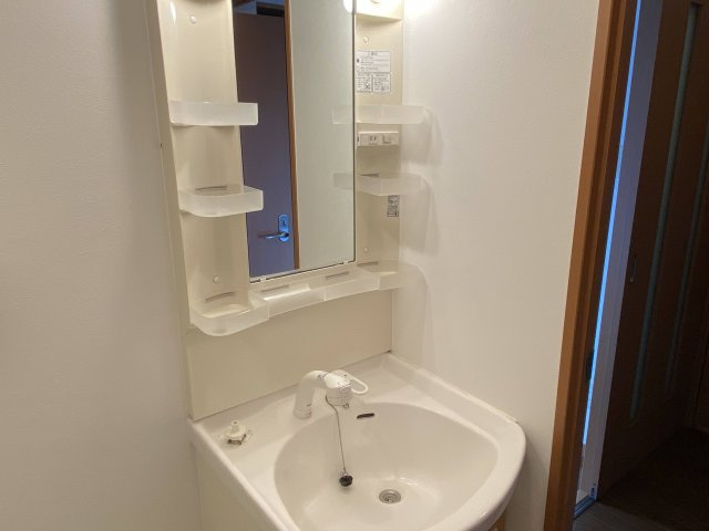 ADEST興戸の洗面所