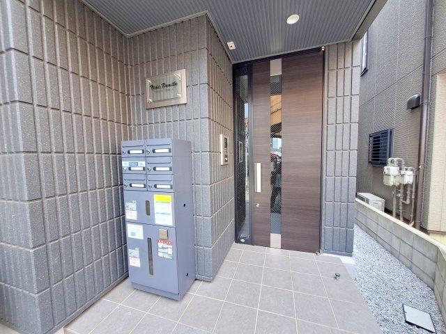 Tiede Familleのエントランス|★オートロック★