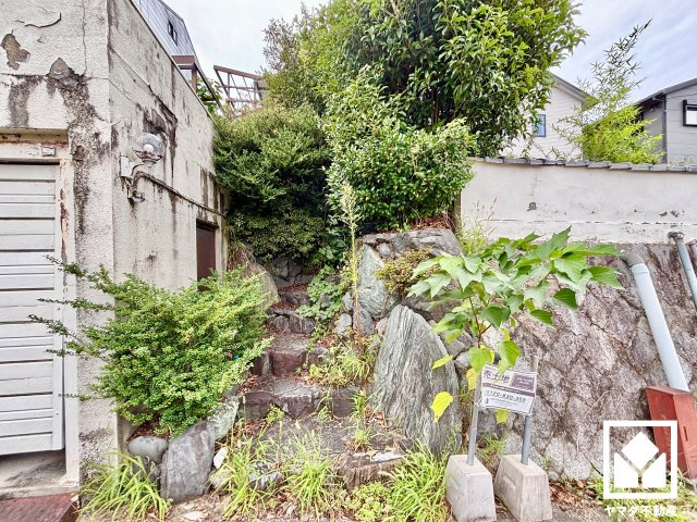 伏見区深草大亀谷万帖敷町の外観