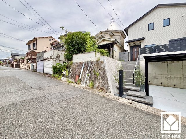 伏見区深草大亀谷万帖敷町の外観