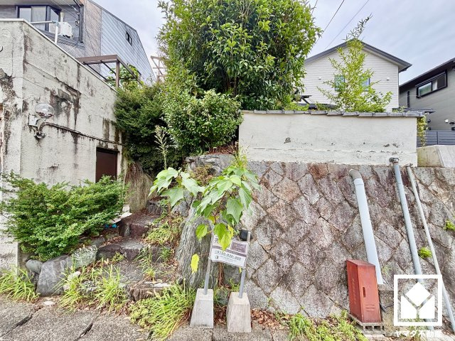 伏見区深草大亀谷万帖敷町の外観