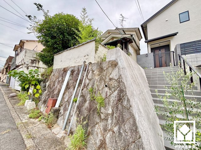伏見区深草大亀谷万帖敷町の外観