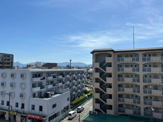 【展望】 | 前面はさえぎる高層ビルもなく、美しい青空の眺望が広がります