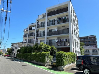 【外観】 | 井尻駅まで徒歩15分。徒歩2分のバス停からバスも出ています。学校が近く、お買い物も便利なエリアです