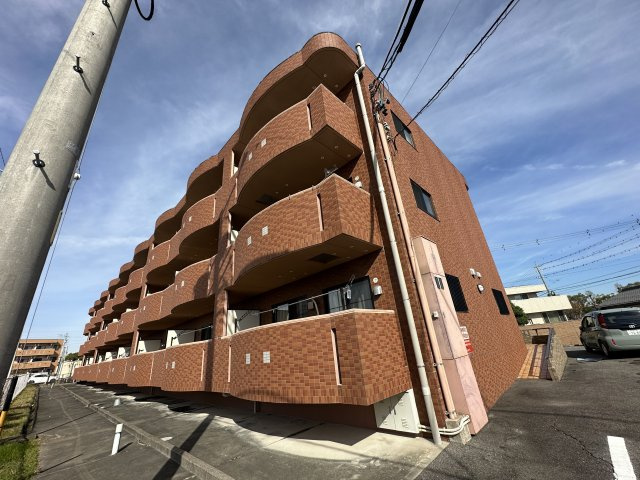 ロイヤル大成町1号館の外観