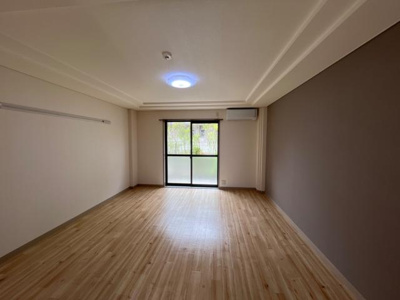 【内装】 | ウルル　２１ | 洋室