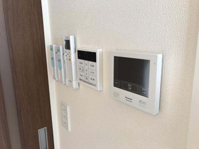 コンフェティの内装|カメラ付インターホン