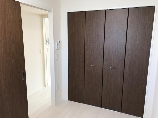 コンフェティの内装|洋室