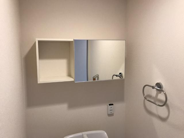 コンフェティのトイレ|戸棚