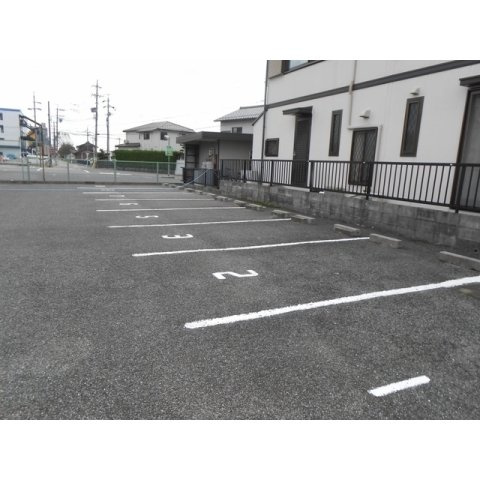 岐阜市薮田南５丁目の駐車場