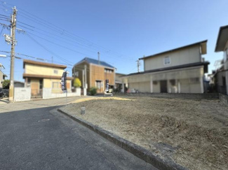 【前面道路含む現地写真】