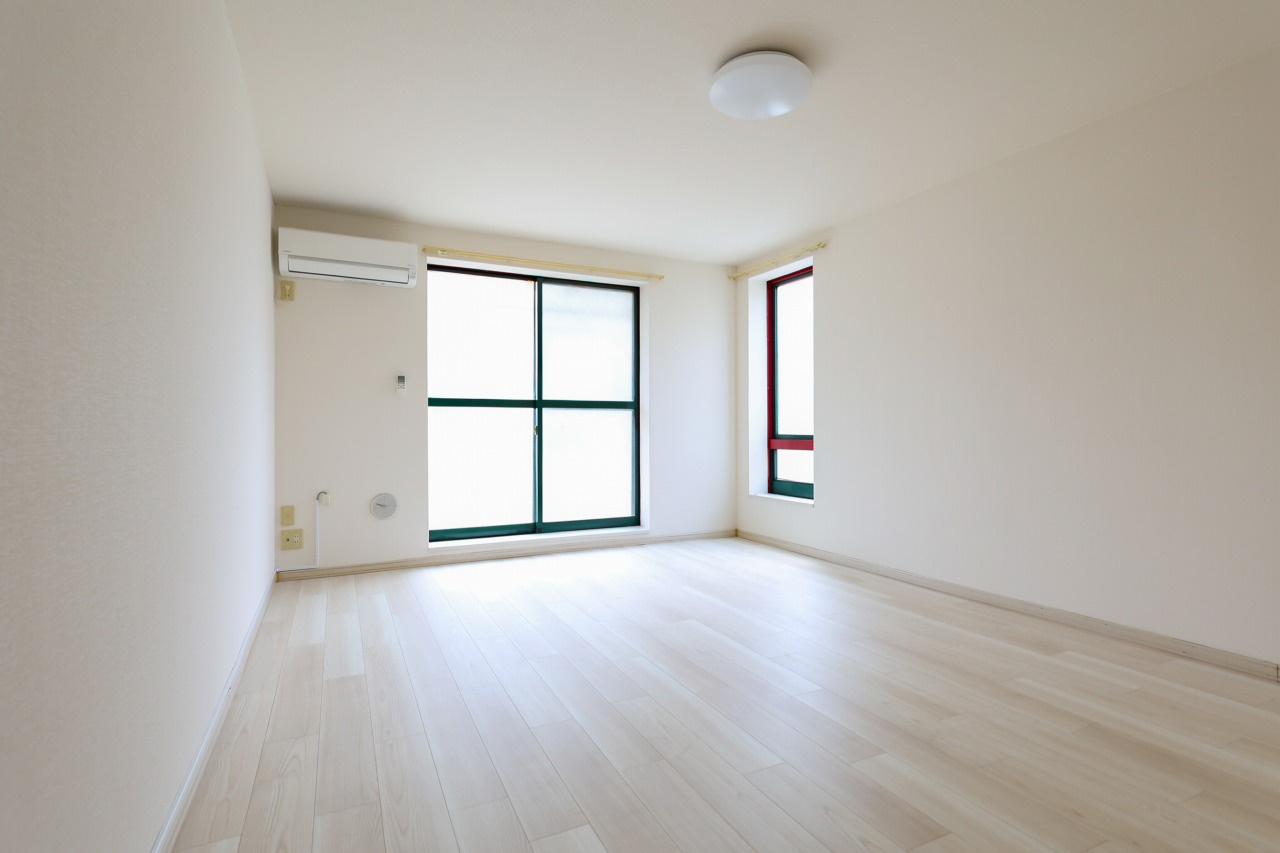 クレセントＭの居間・リビング|2025年4月にクッションフロアに貼替ました