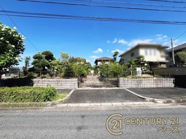 北葛城郡広陵町馬見北１丁目の売地の前面道路含む現地写真|■現地撮影写真■前面道路は広々約19ｍ！広谷秋廻り線沿いです！