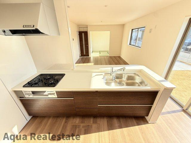 リーブルガーデン丸亀市飯山町第三のキッチン|お料理しやすいキッチンです