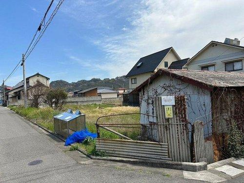 垣生６丁目　売土地の外観|178坪の広さがあれば、大型の物置や趣味の作業場を設けても、圧迫感のない広々とした佇まいになります。