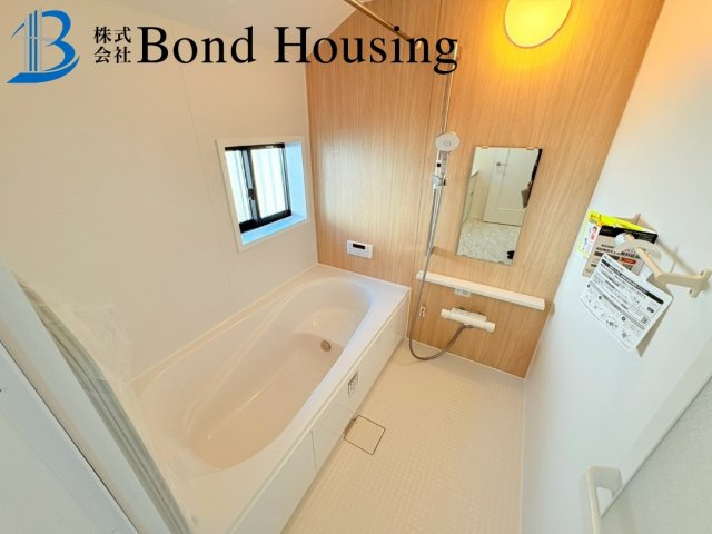 JR西明石駅まで徒歩12分　西明石北町1丁目　全1棟　新築戸建ての浴室