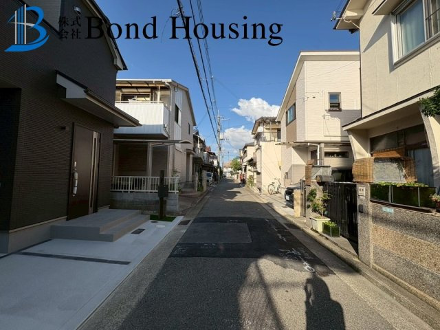 JR西明石駅まで徒歩12分　西明石北町1丁目　全1棟　新築戸建ての前面道路含む現地写真