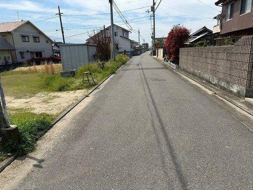 垣生6丁目　売土地 2区画①の前面道路含む現地写真|前面道路含む現地写真