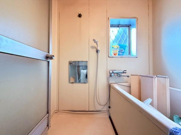和歌山市延時　中古戸建の浴室