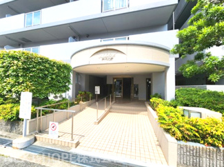 【エントランス】 | お掃除の行き届いたエントランスです♪