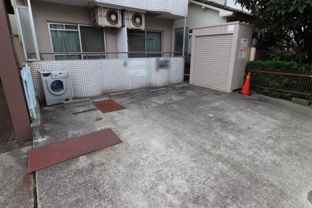 シービュー東垂水の駐車場