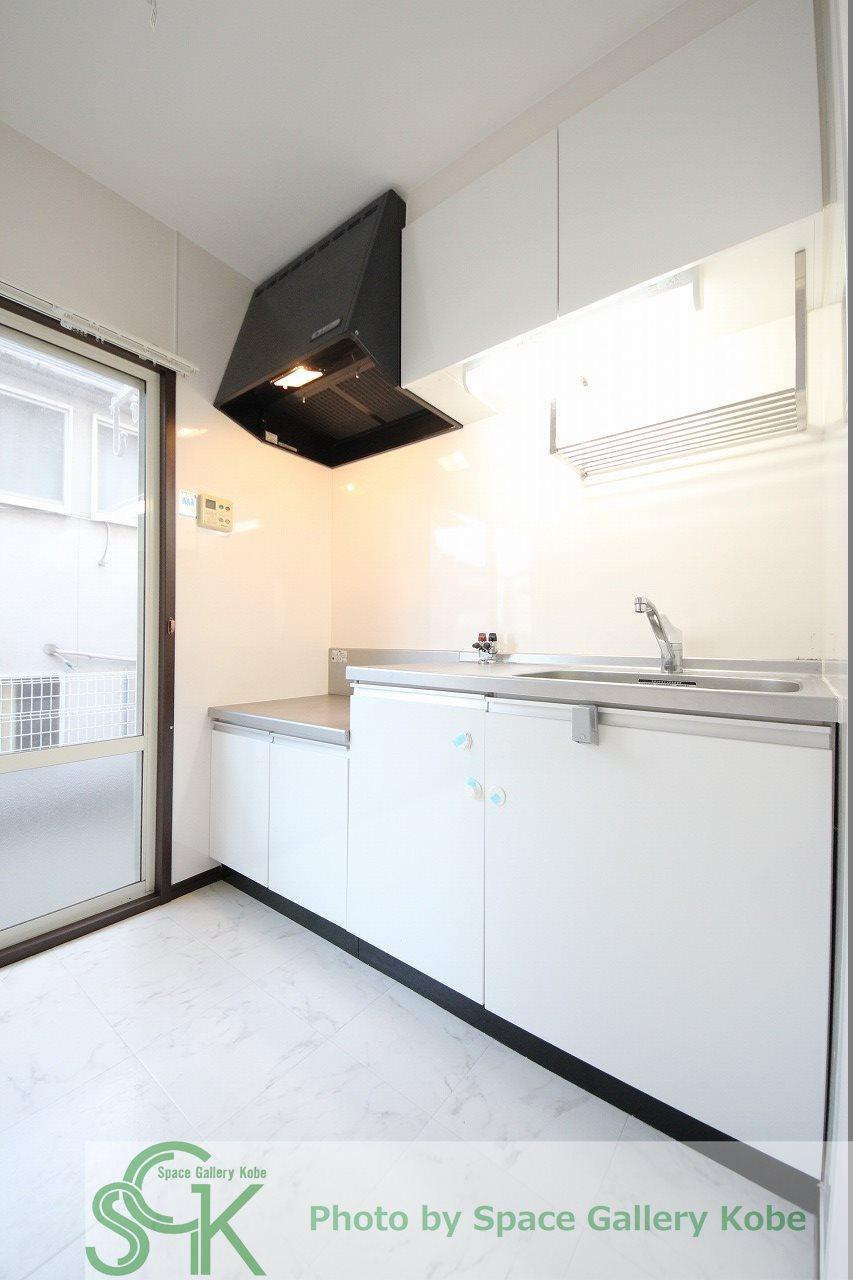 ハイツキタヤマ　C棟のキッチン|※お部屋により仕様が異なる場合があります。