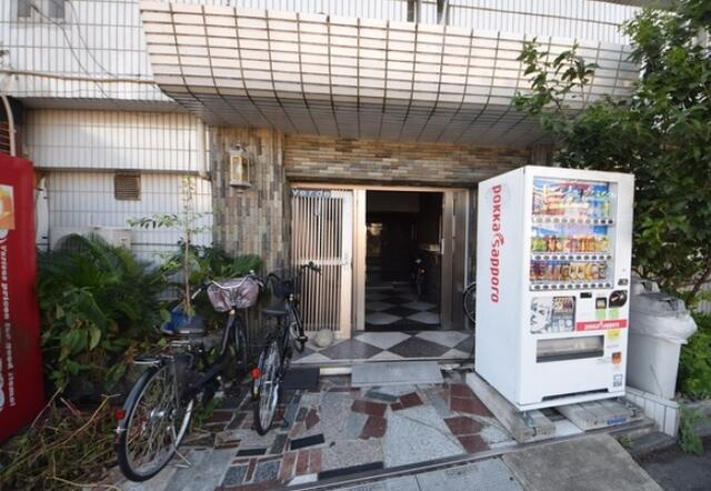【エントランス】