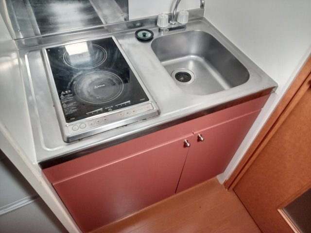【キッチン】 | レオパレスＷｅｓｔⅡ | 備品や設備仕様は号室等により異なります。現地をご確認下さい。