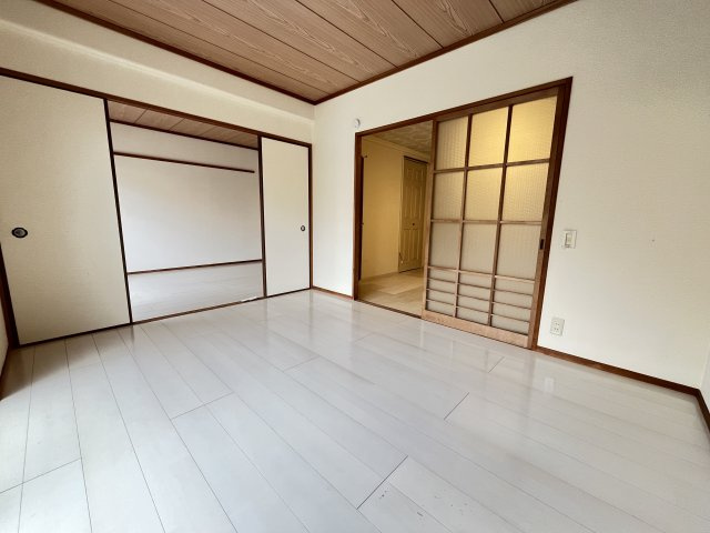 オレンジマンションの内装