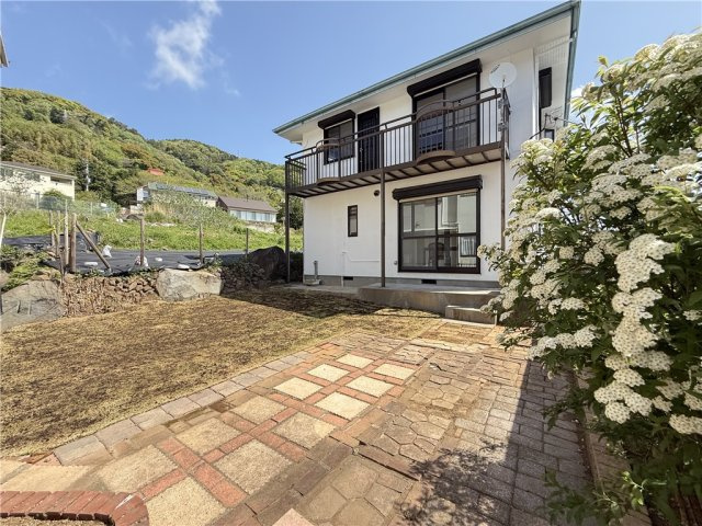 湯河原町宮下 海を望む庭付き戸建の外観