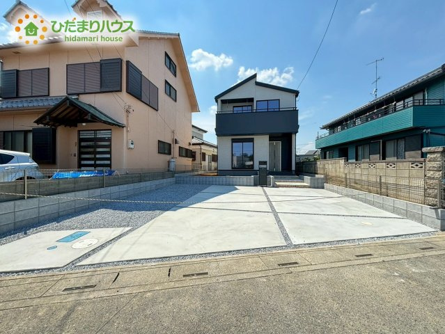 深谷市東大沼　新築一戸建て　リーブルガーデン　01の駐車場|並列駐車3台可能！
カーライフも楽しめちゃう♪