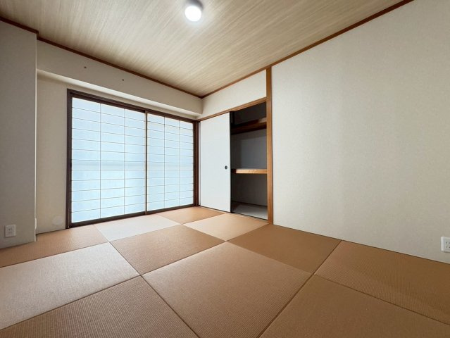 白川高層住宅5棟の寝室