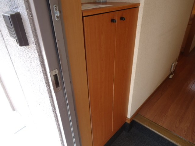 コンフォール　Ｋの収納|下駄箱