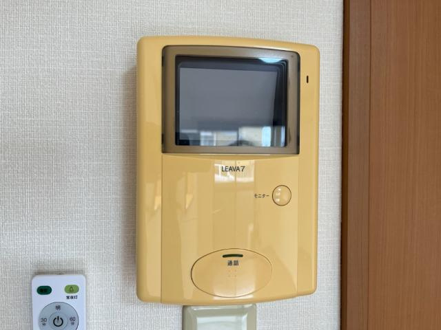 ベネッセ・黒川の内装|カメラ付インターホン