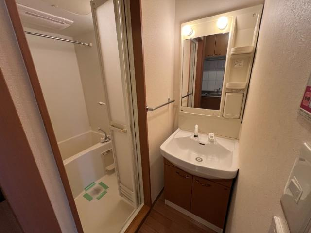 ベネッセ・黒川の洗面所|洗髪洗面化粧台