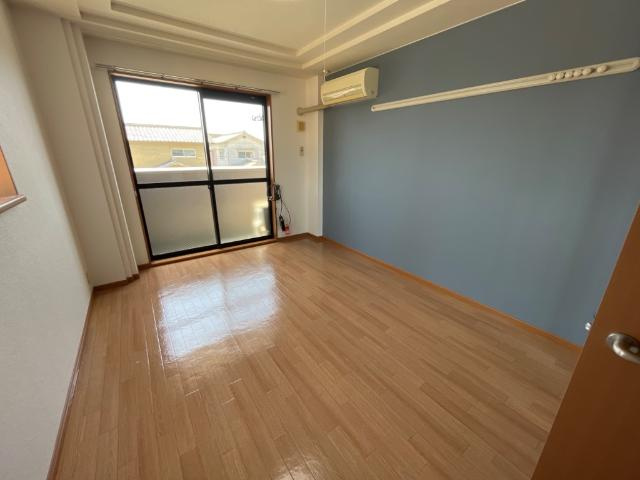 ベネッセ・黒川の内装|洋室