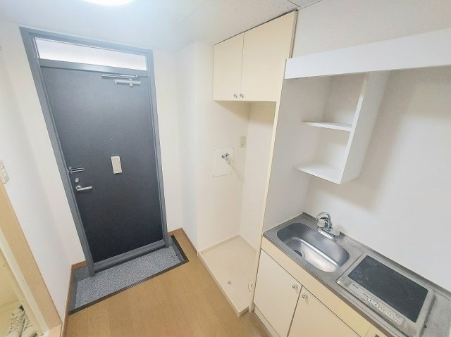 レオパレスＫＵＷＡＤＡの玄関