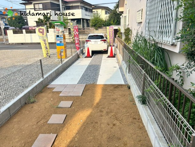 北区別所町1期　新築戸建　アーバンスタイル04の駐車場