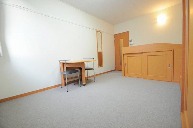 レオパレスＴ’ｓ－ＣＯＡＴの居間・リビング