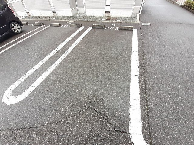 パークメゾン田寺Ⅱの駐車場