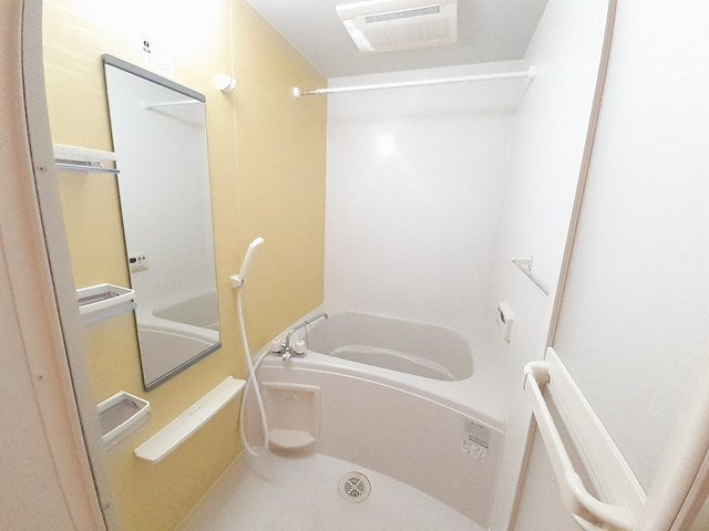 ソレアードの浴室