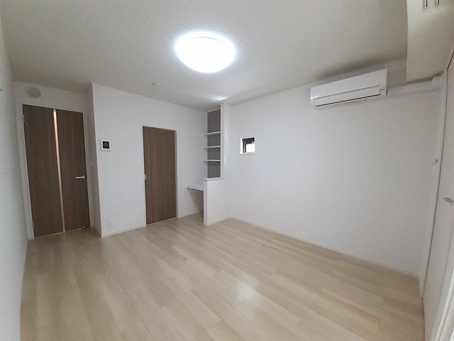 プラシードの居間・リビング