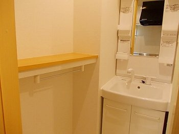 メゾンエイトの洗面所